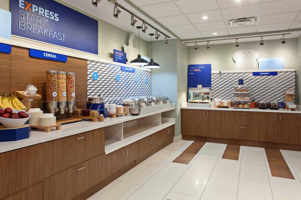 Holiday Inn Express - Canton By Ihg Exteriér fotografie