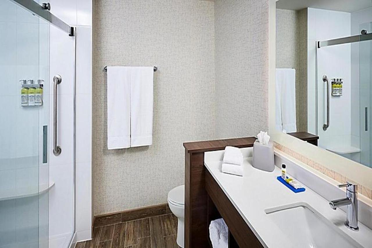 Holiday Inn Express - Canton By Ihg Exteriér fotografie